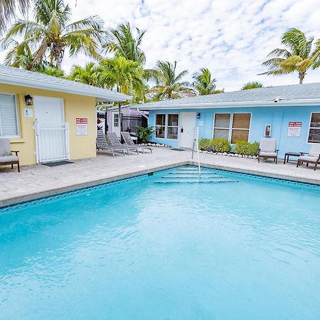 Siesta Key Beachside Villas Sarasota Exterior photo