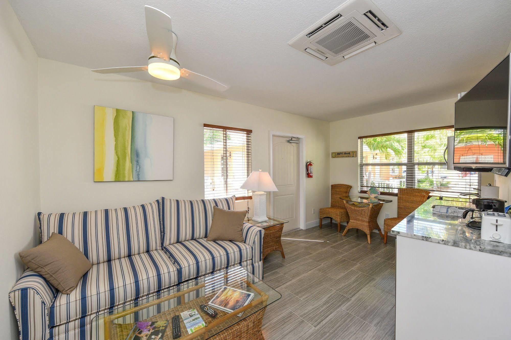 Siesta Key Beachside Villas Sarasota Exterior photo